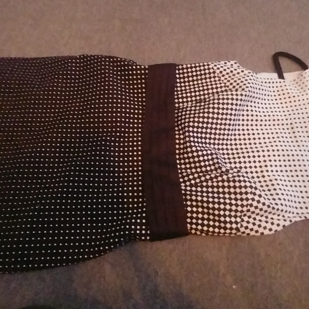 Dress - Picture 4 of 4